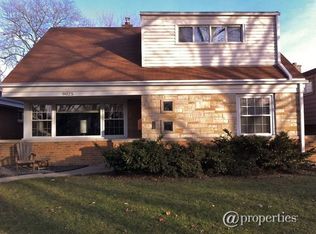 9025 Forestview Rd, Evanston, IL 60203