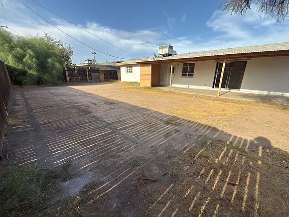 3rd image of 7010 N 34th Ave