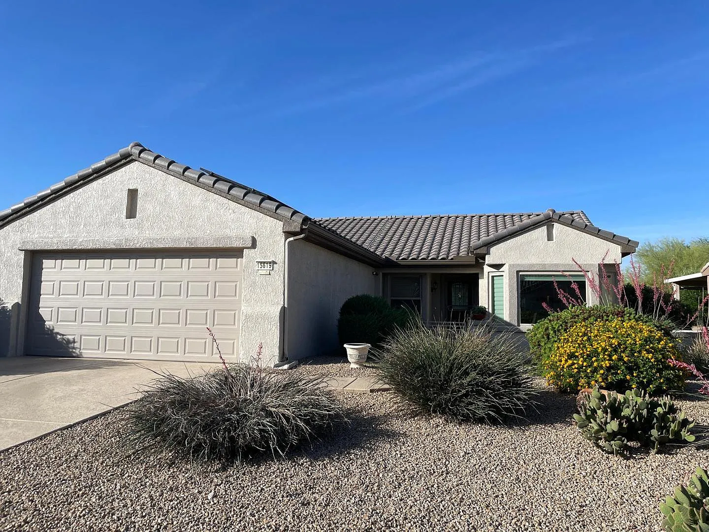 2 bed, 2.0 bath, 1370 sqft, $3,200 — Photo 2