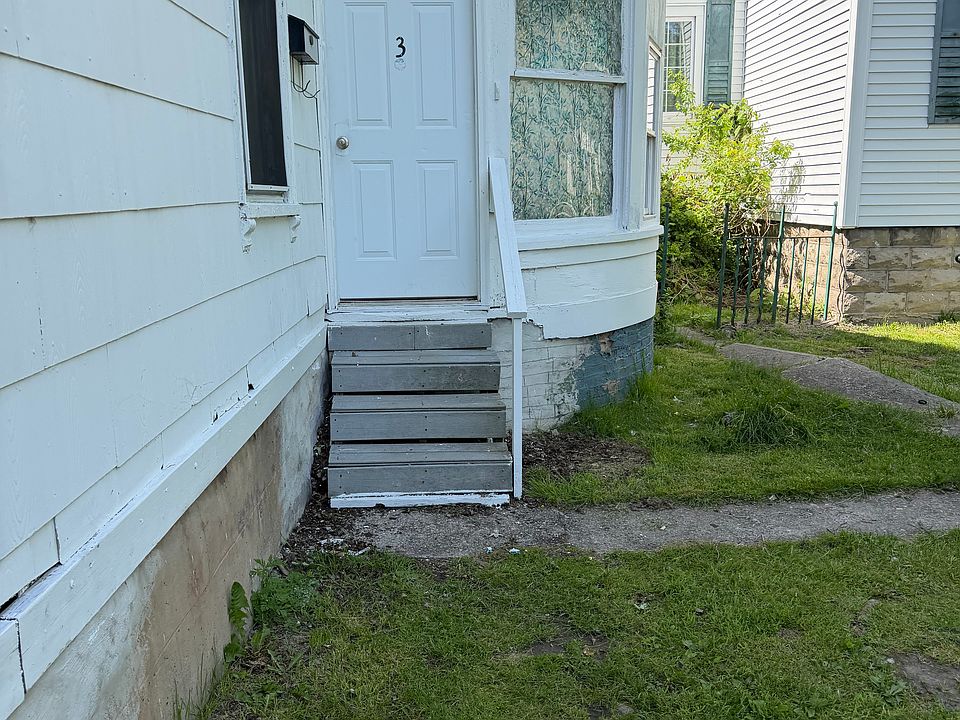1st image of 89 W Seneca St APT 3