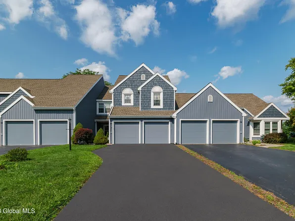 20 Wedgewood Lane, Voorheesville, NY 12186