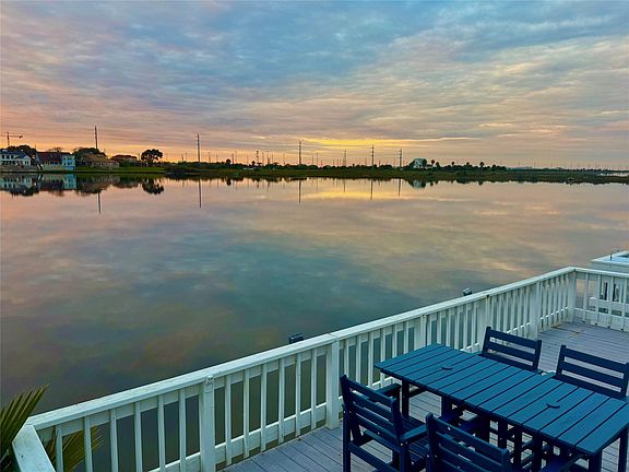 3rd image of 10429 Schaper Rd