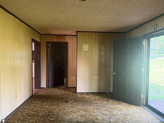 4th image of 2365 Bearwallow Rd