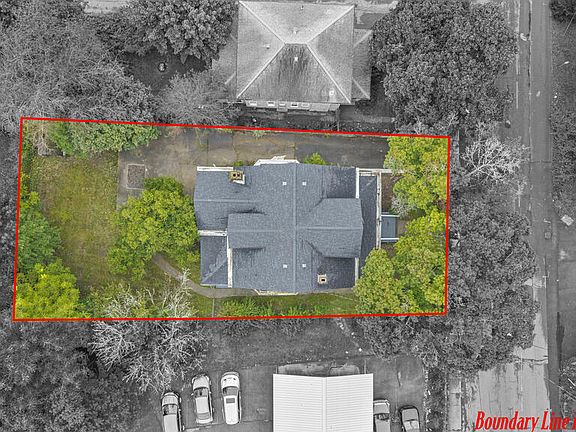 3rd image of 119 1st Ave