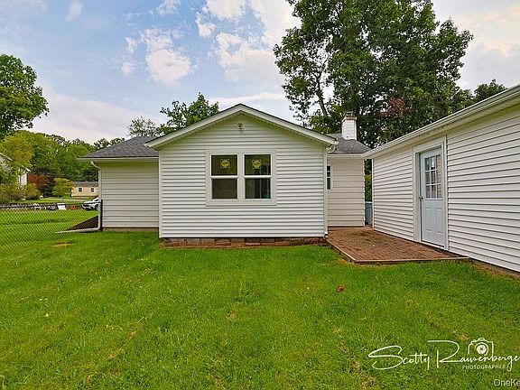 5th image of 814 N Hillside Road