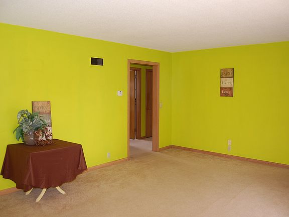 4th image of 701 8th Ave