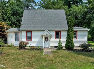 3033 Sunset Ln, Schenectady, NY 12303
