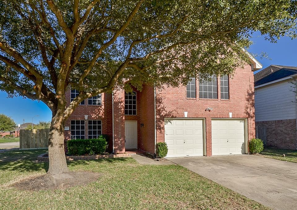 1st image of 2307 Glendavon Ln
