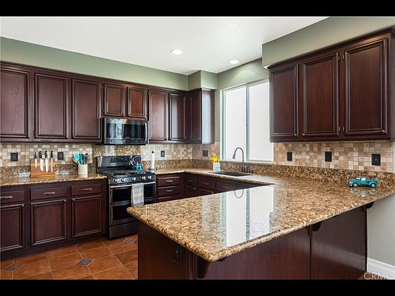 5th image of 37261 Tucana Pl