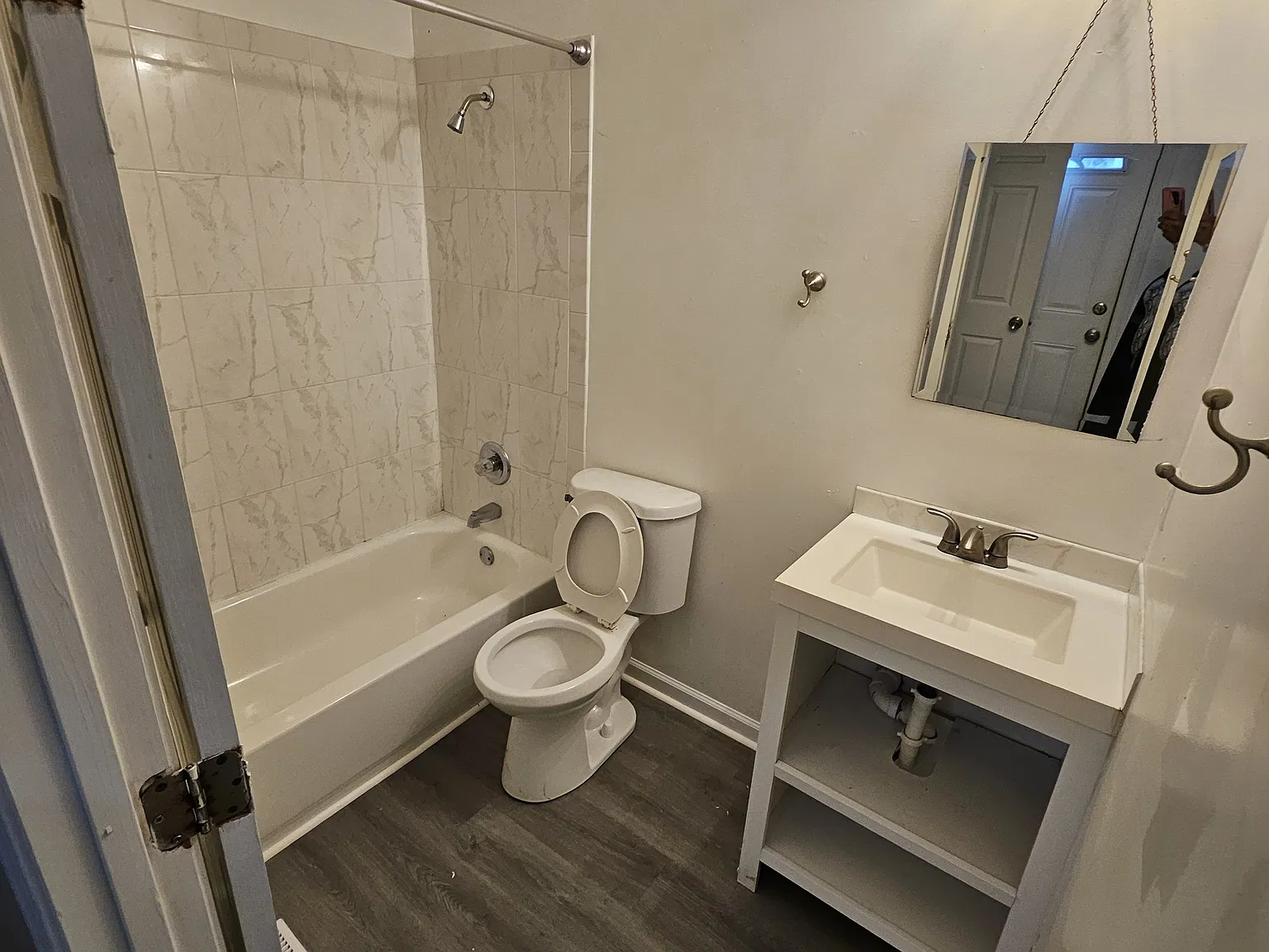 1016 W 35th St — Photo 3