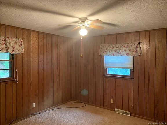 5th image of 2698 McNeelly Dr
