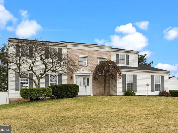 2033 Valley View Way, Lansdale, PA 19446