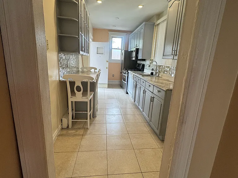 710 Hillside Ave — Photo 5