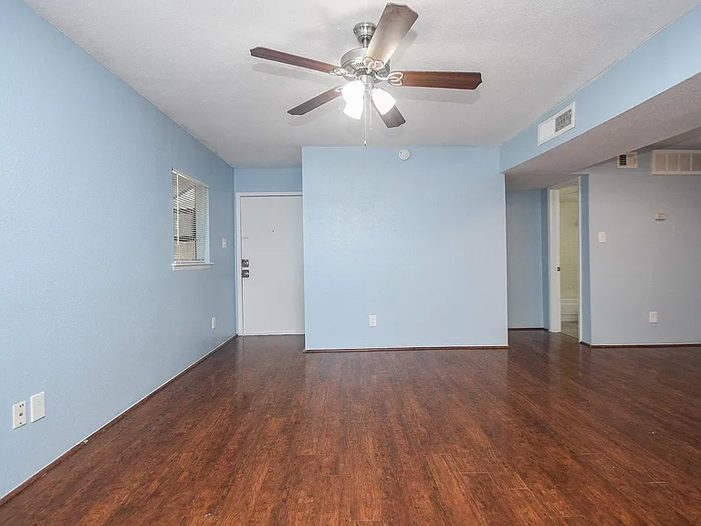10603 S Wilcrest Dr #41 — Photo 8