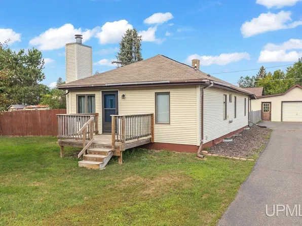 924 Michigan Ave, Kingsford, MI 49802