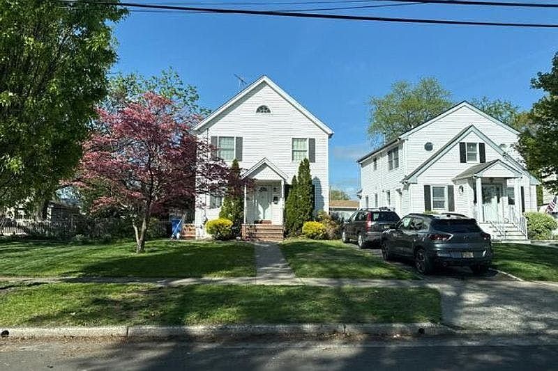 1st image of 334 Fairview Ave
