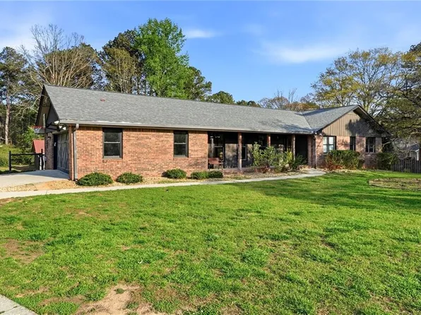 2452 Camp Mitchell Rd, Grayson, GA 30017