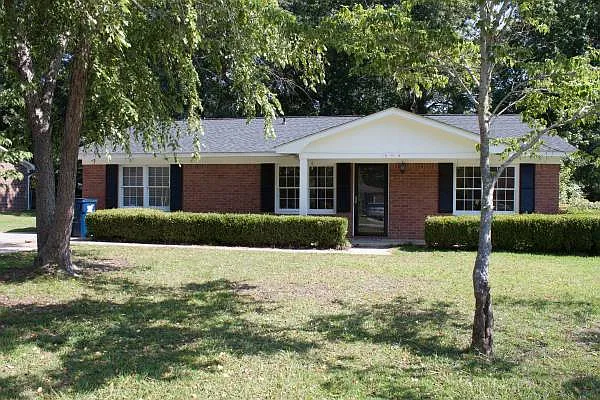 111B Wendy Way — Photo 1