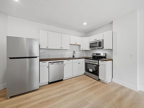 3rd image of 17 W Lamme St #104