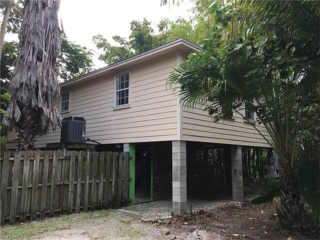 1st image of 5881 Sandal Ln