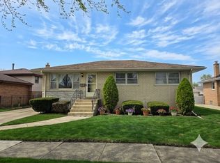 15222 Lawndale Ave, Midlothian, IL 60445