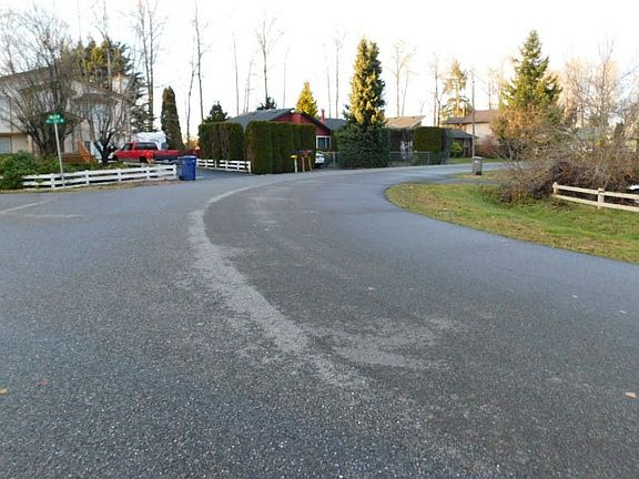 5th image of 4504 132nd Pl NE