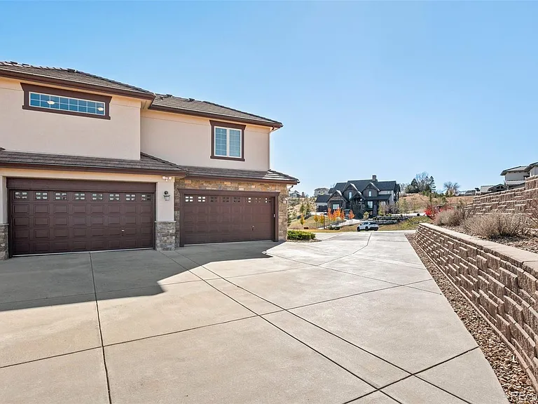 19341 E Davies Pl — Photo 35