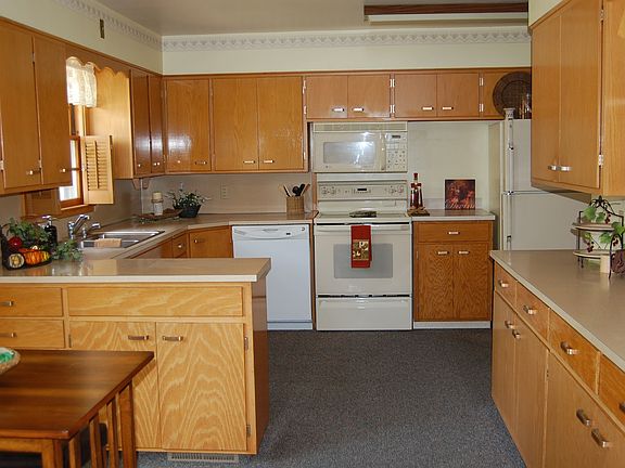 3rd image of 1328 E 9th Ave