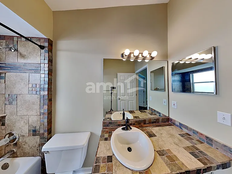 7011 Silverwood Dr — Photo 16