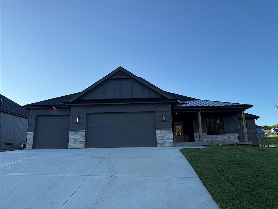 1st image of 12730 NW Larkspur Ln