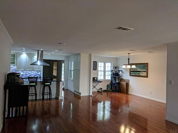 2nd image of 3645 E Johnson Ave