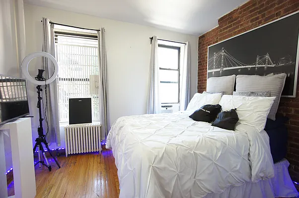 Rented by Compass | media 1