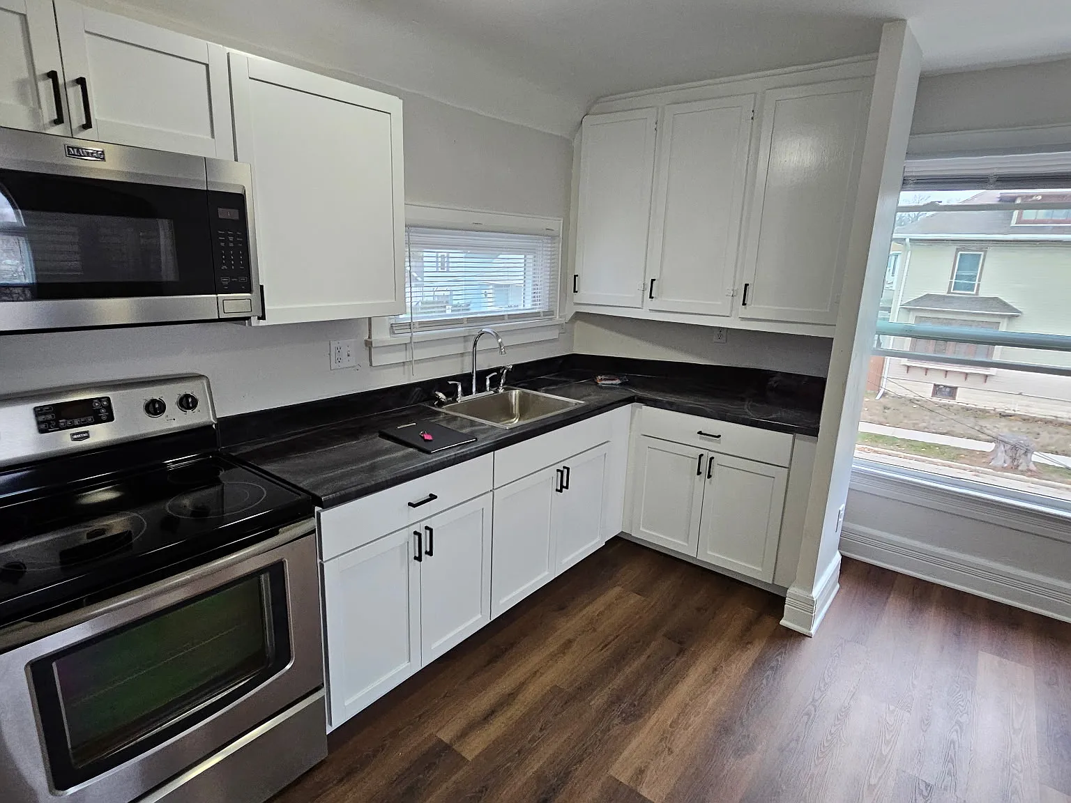 303 Eisenhower Ave — Photo 2