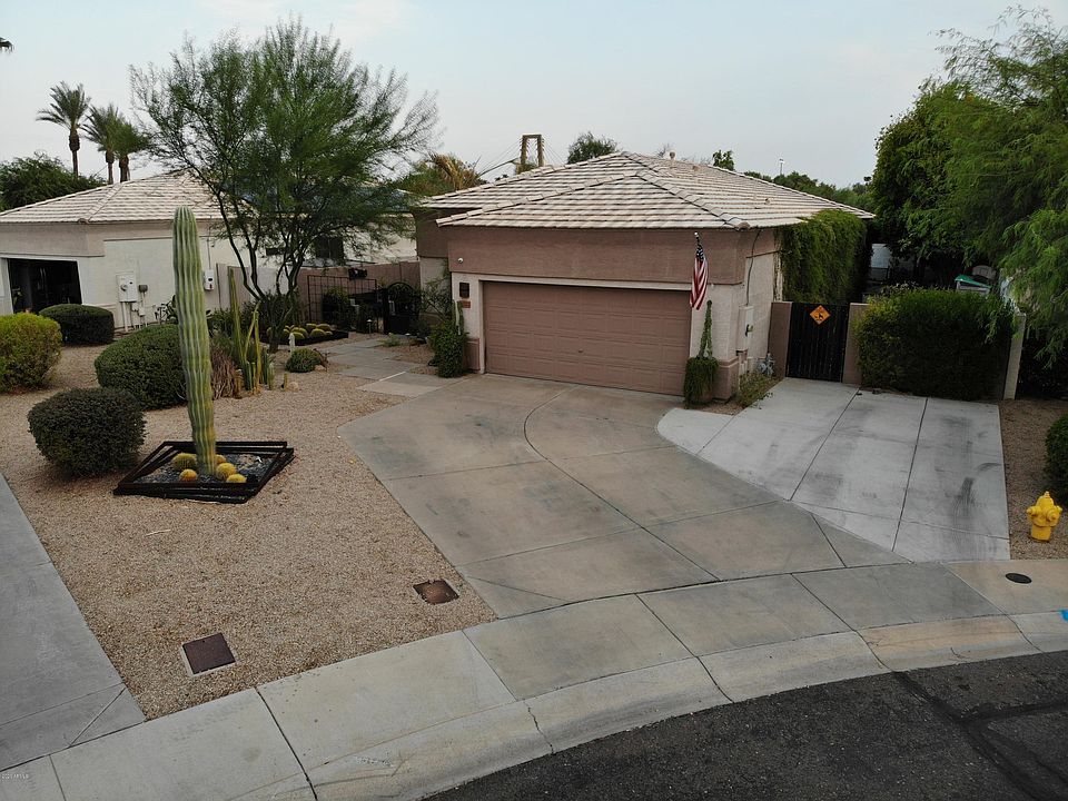 1st image of 20227 N 63rd Dr
