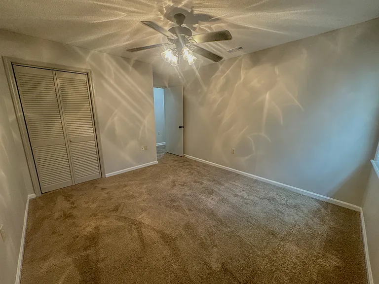 2224 S Sherwood Dr — Photo 8