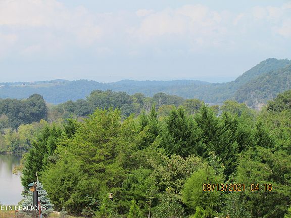 5th image of Marble Bluff Dr