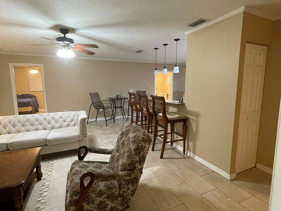 1st image of 2930 Bonita Dr