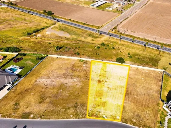 4532 Estancia Pkwy, McAllen, TX 78504