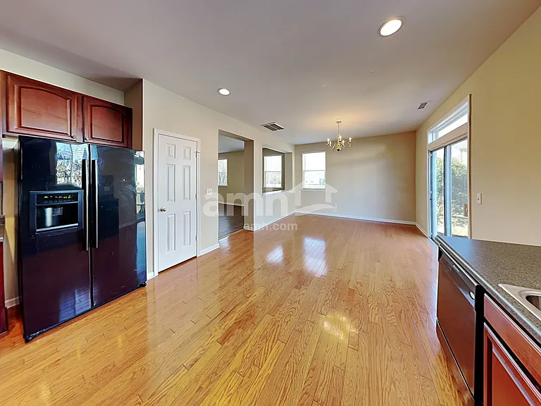 117 Steam Engine Way — Photo 4