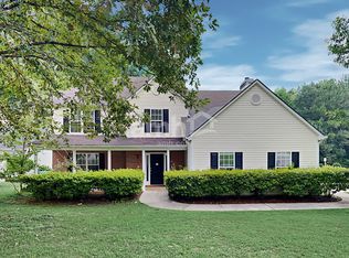 120 Lake Valley Dr, Loganville, GA 30052
