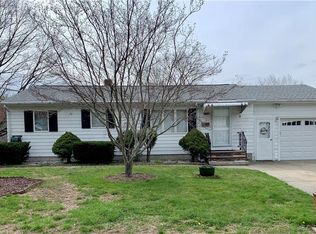 5 Ursula Rd, Smithfield, RI 02917