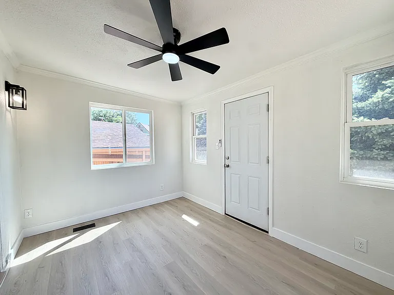 15087 E Stanford Dr — Photo 8