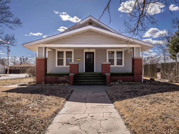 216 E 16th St, Hays, KS 67601