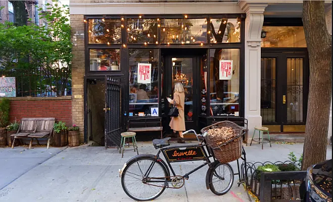 Rented by Jonis Realty | media 4