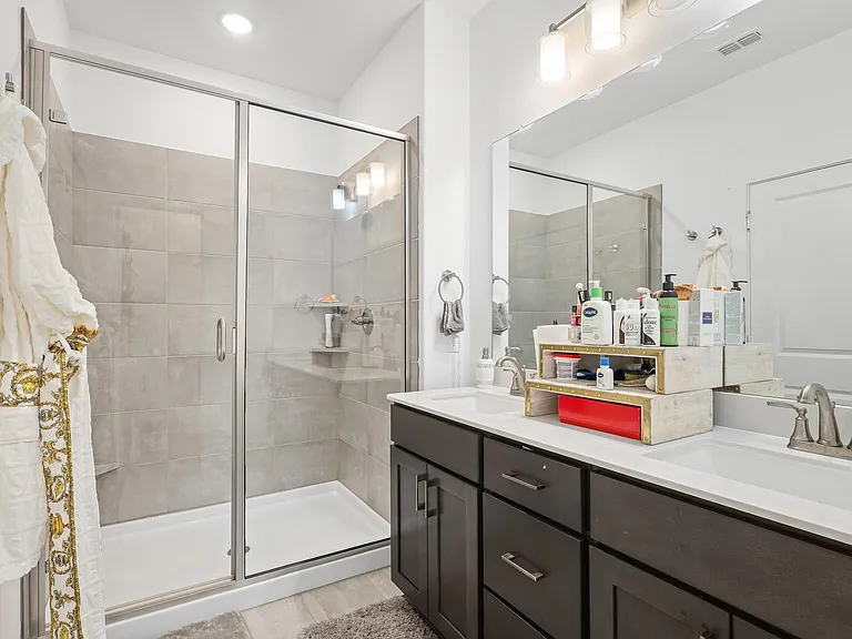 1013 Carnation Dr — Photo 29
