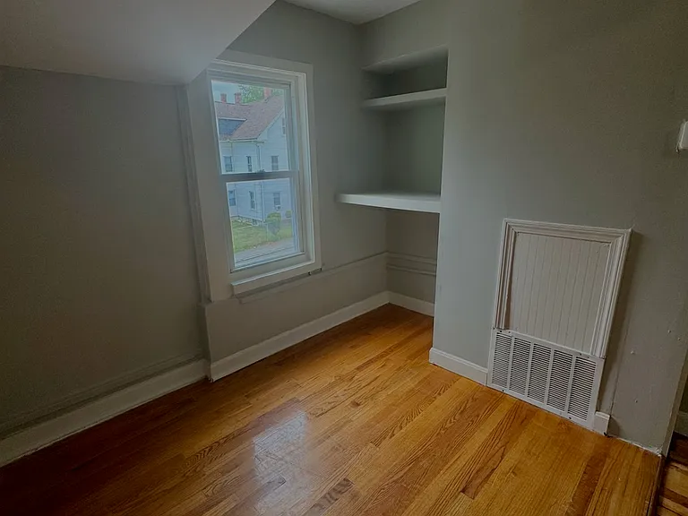 4 Norwood St #4 — Photo 3