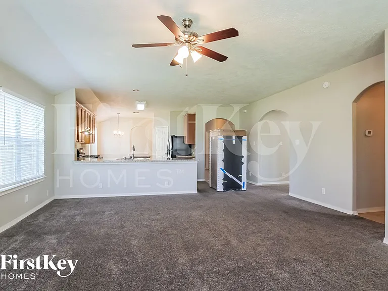 3331 Aegean Dr — Photo 3