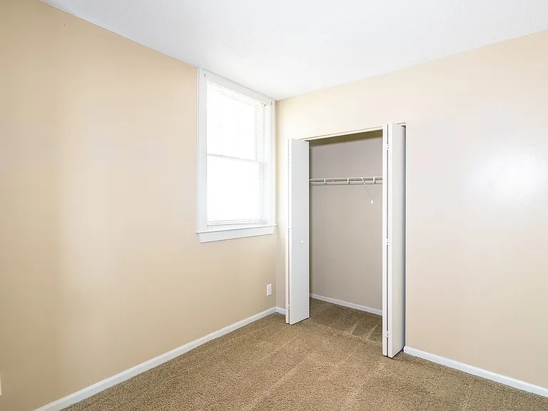 415 N 41st Ave — Photo 10