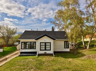10122 S 106th Ave, Peace River, AB T8S1K9