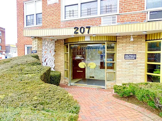 Rented by Corcoran | media 7